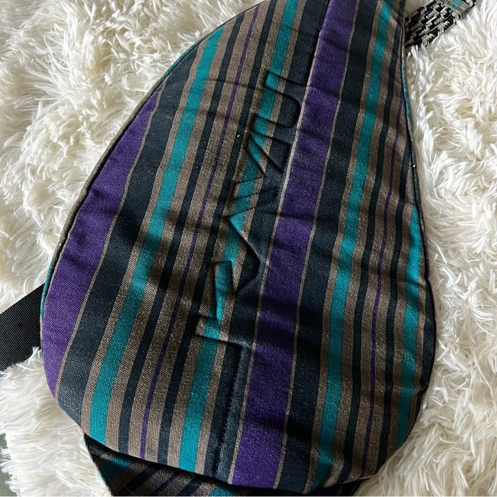 Kavu cross-body sling shoulder bag backpack - Picture 3 of 5